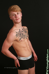 Fit Young Men Model Craig Bronson Naked Personal Trainer