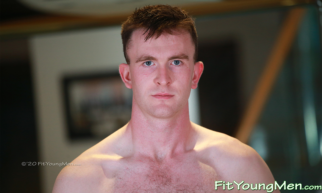 Fit Young Men: Model Jamie Green - Gym - Young Slim & Hairy Lad Shows off his Slender Body