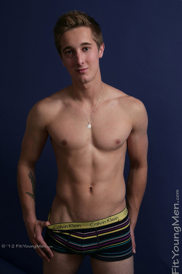 Fit Young Men Model Ryan Leeson Naked Personal Trainer